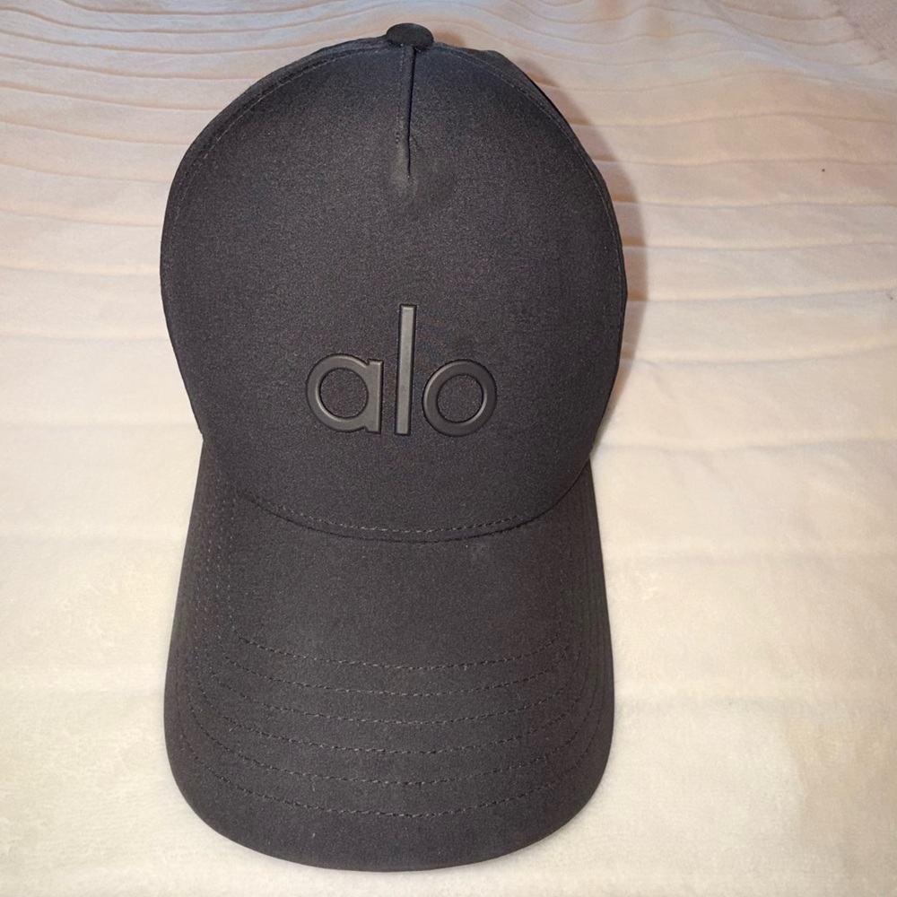 ALO Performance District Trucker Hat - Picture 2 of 10